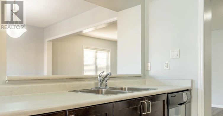 16 Suitor Court, Milton, ON, L9T 8S1 - 9