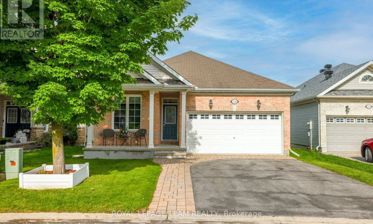556 Dalewood Crescent