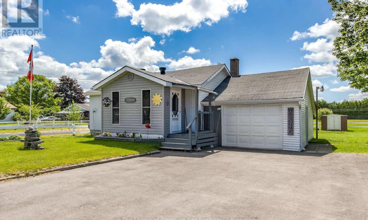 17 Balm Beach Road E