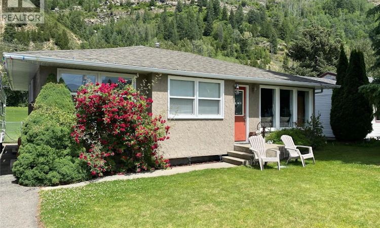 1153 Marianna Crescent