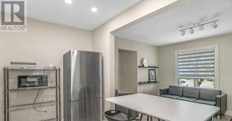 71 Clark Avenue, Markham, ON, L3T 1S7 - 10