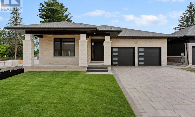 21 Accursi Crescent