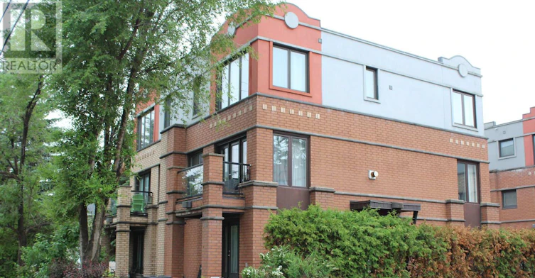 3358 Carling Avenue, Ottawa, ON, K2H 0A7 - 2