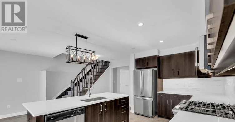 600 Parade Drive, Ottawa, ON, K2S 0Y5 - 8