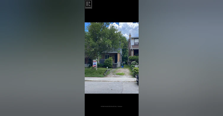 121 Maplewood Avenue, Toronto, ON, M6C 1J7