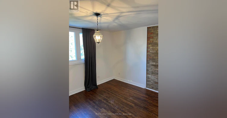 121 Maplewood Avenue, Toronto, ON, M6C 1J7 - 6