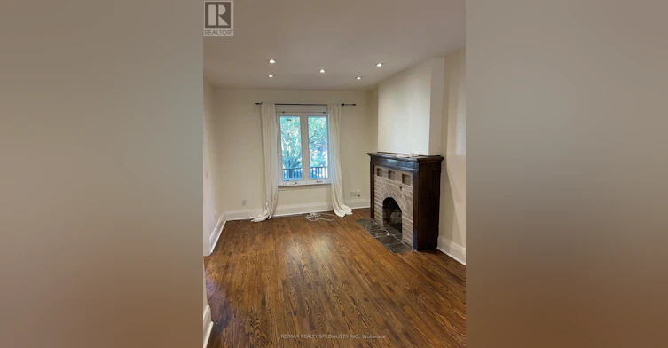 121 Maplewood Avenue, Toronto, ON, M6C 1J7 - 9