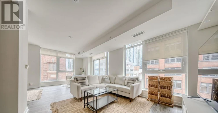 323-30 Nelson Street, Toronto, ON, M5V 0H5 - 23