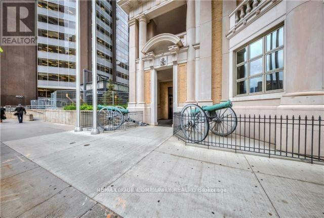 3608-426 University Avenue, Toronto, ON, M5G 1S9