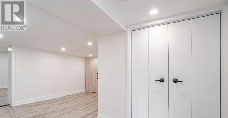 129 Milton Street, Toronto, ON, M8Y 2Y4 - 15