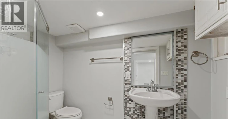 LOWER-972 Wellington Avenue, Windsor, ON, N9A 5J8 - 8