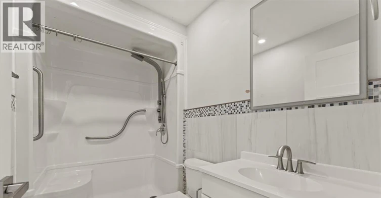 MAIN-972 Wellington Avenue, Windsor, ON, N9A 5J8 - 8