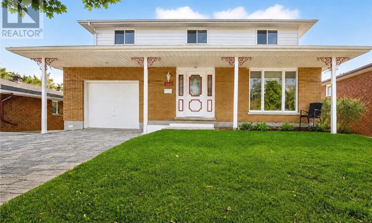 781 Grandview
