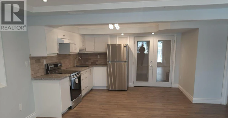 276 Degraaf Crescent, Aurora, ON, L4G 0X1 - 2
