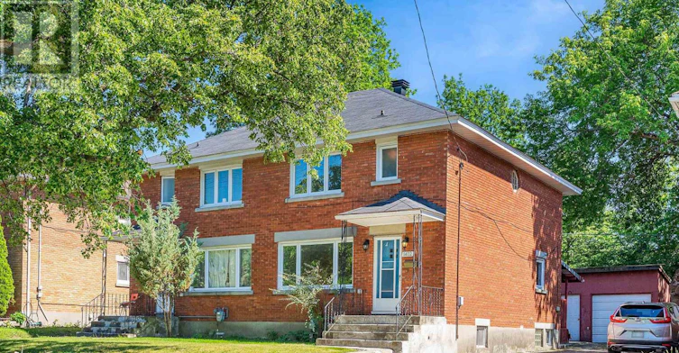 1402 Kilborn Avenue, Ottawa, ON, K1H 6L8