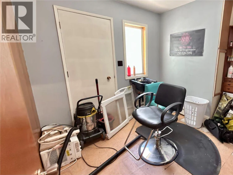 550 Strathmore Avenue, Greenwood, BC, V0H 1J0 - 37