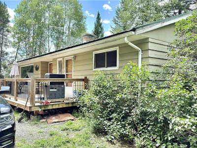 550 Strathmore Avenue - 2