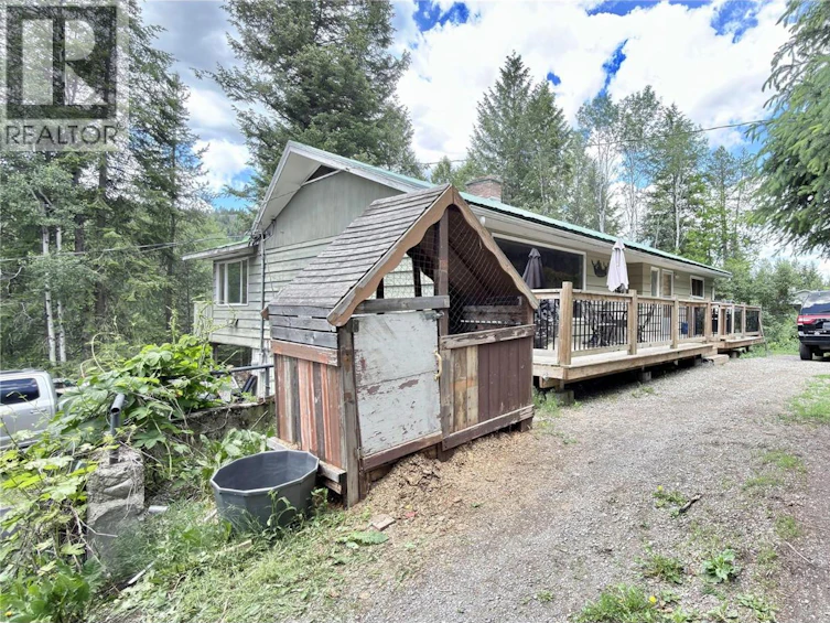 550 Strathmore Avenue, Greenwood, BC, V0H 1J0 - 3