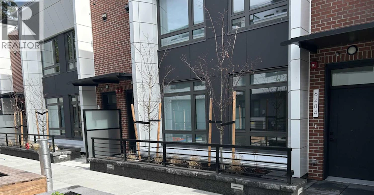 6284 Oak Street, Vancouver, BC, V6M 2W4