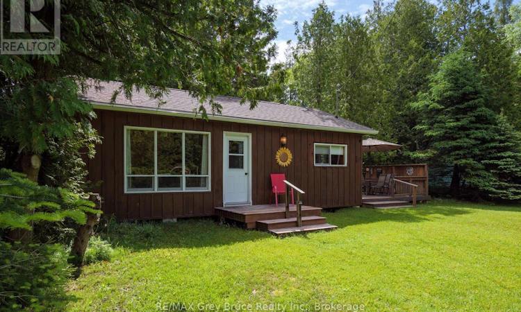 11 Eldridge Avenue