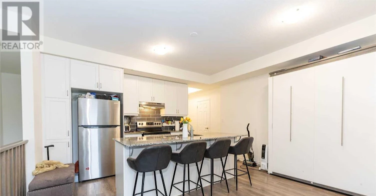 8-250 Lagerfeld Drive, Brampton, ON, L7A 5G9 - 5