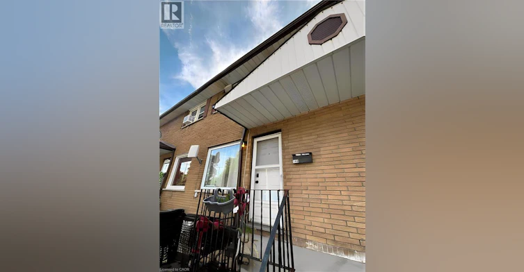 148 Bishop Street S, Cambridge, ON, N3H 2L1 - 2