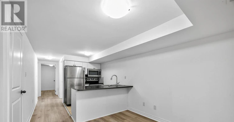 LOWER-2823 St Clair Avenue E, Toronto, ON, M4B 1N3 - 8