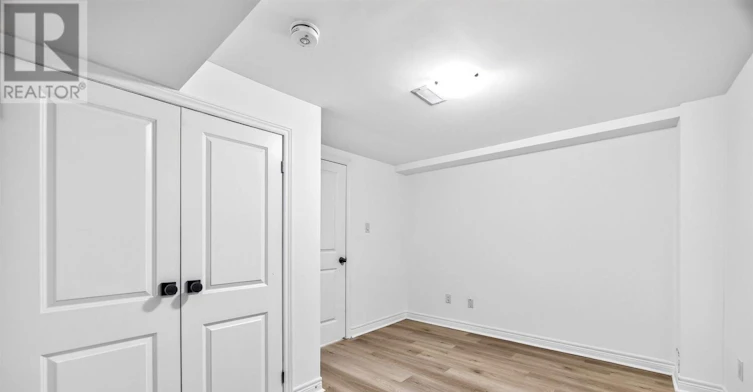 LOWER-2823 St Clair Avenue E, Toronto, ON, M4B 1N3 - 16