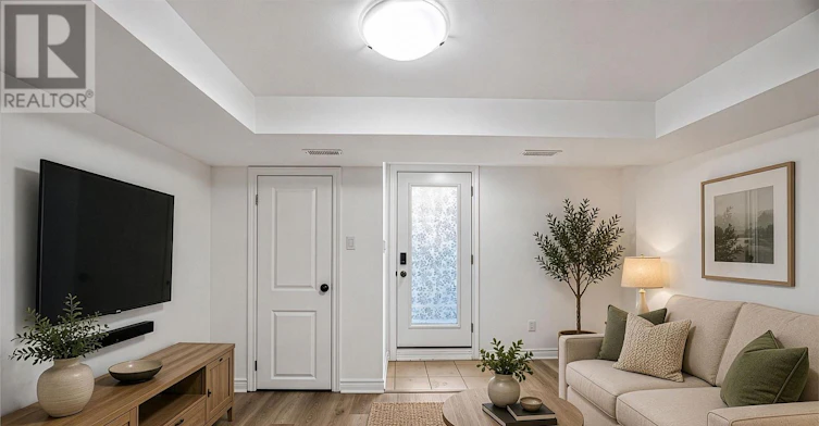 LOWER-2823 St Clair Avenue E, Toronto, ON, M4B 1N3 - 13