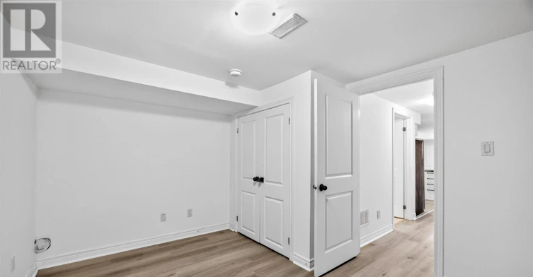 LOWER-2823 St Clair Avenue E, Toronto, ON, M4B 1N3 - 15