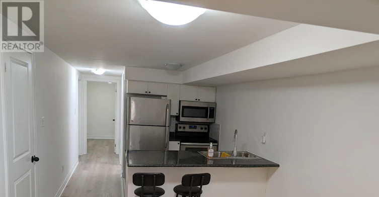LOWER-2823 St Clair Avenue E, Toronto, ON, M4B 1N3 - 2