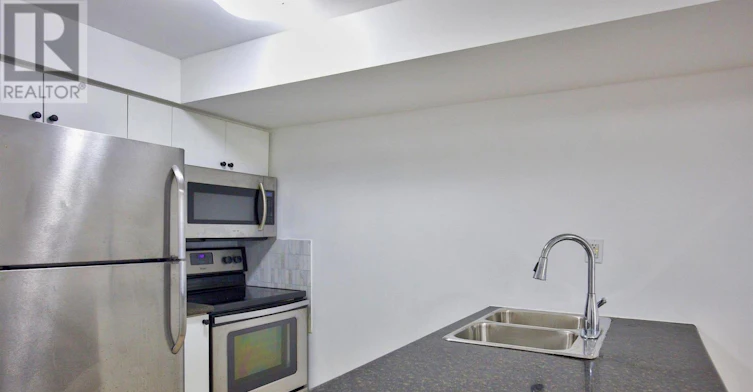 LOWER-2823 St Clair Avenue E, Toronto, ON, M4B 1N3 - 7