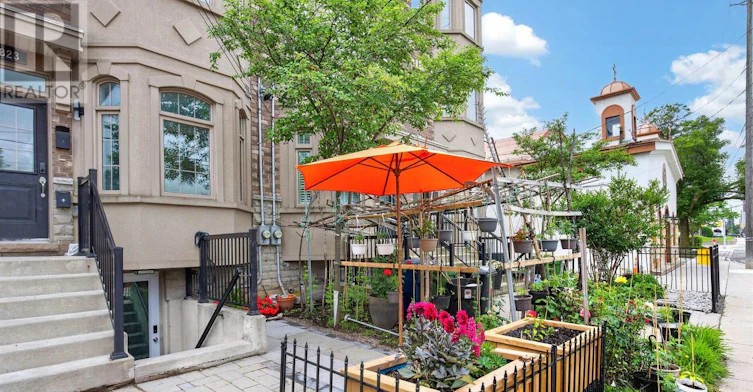 LOWER-2823 St Clair Avenue E, Toronto, ON, M4B 1N3 - 3