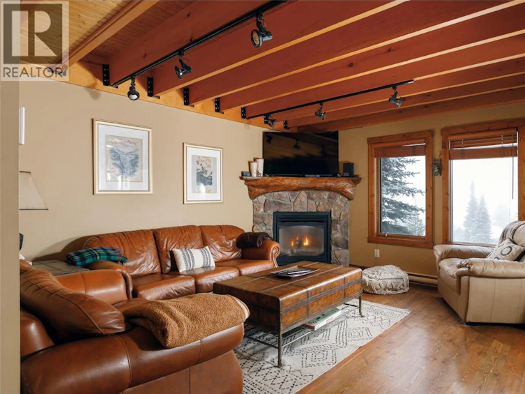 B-65 Forest Lane, Big White, BC, V1P 1T4 - 11
