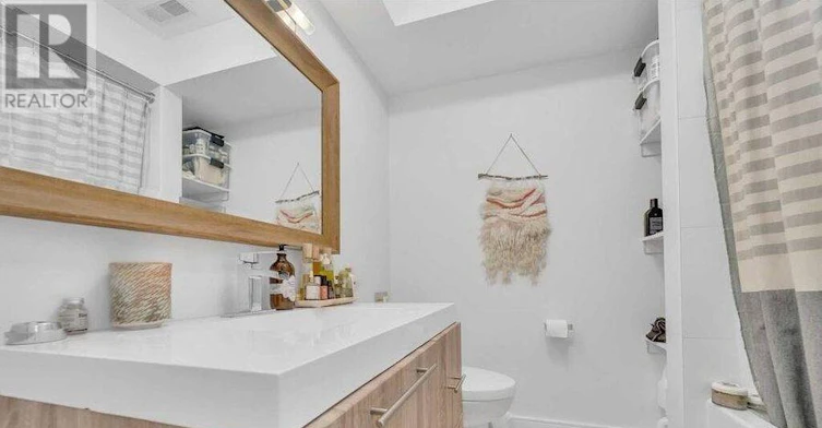 MAIN-47 Edwin Avenue, Toronto, ON, M6P 3Z5 - 8