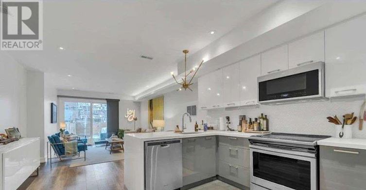 MAIN-47 Edwin Avenue, Toronto, ON, M6P 3Z5