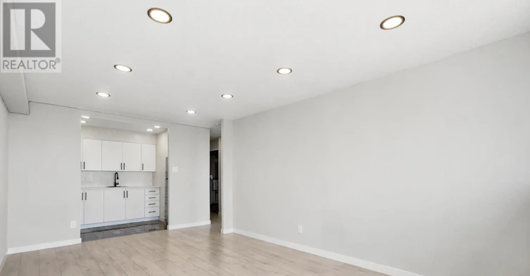 2911A-2350 Dundas Street W, Toronto, ON, M6P 4B1 - 10