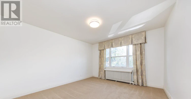 425 Broadway Avenue, Toronto, ON, M4G 2R3 - 13