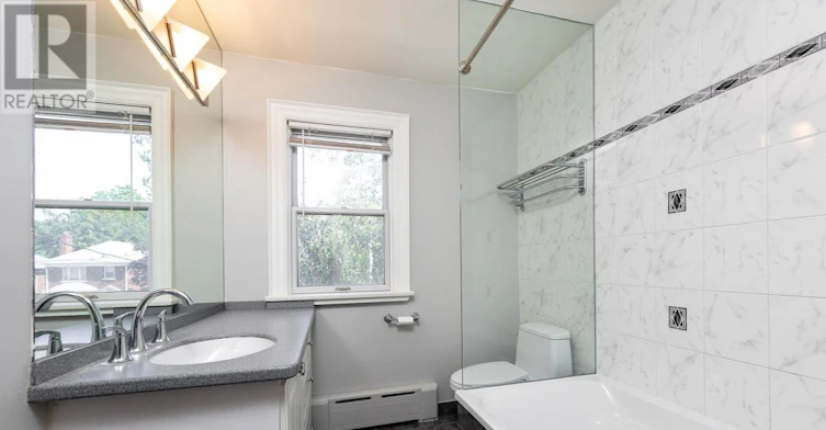 425 Broadway Avenue, Toronto, ON, M4G 2R3 - 15