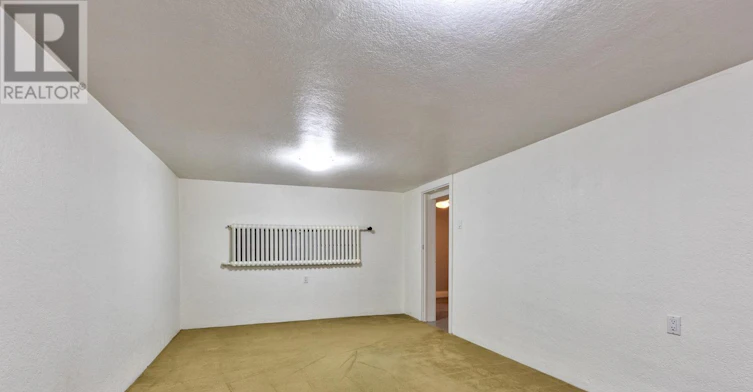 425 Broadway Avenue, Toronto, ON, M4G 2R3 - 21