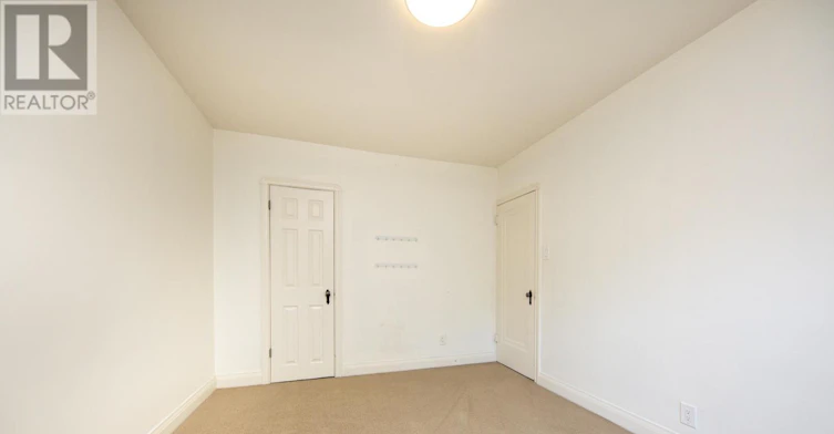 425 Broadway Avenue, Toronto, ON, M4G 2R3 - 16