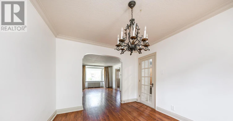 425 Broadway Avenue, Toronto, ON, M4G 2R3 - 5