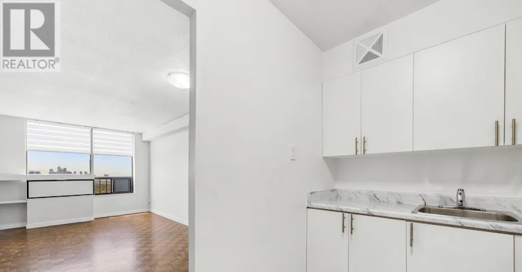 2511A-2350 Dundas Street W, Toronto, ON, M6P 4B1 - 11