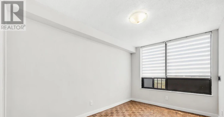 2511A-2350 Dundas Street W, Toronto, ON, M6P 4B1 - 12
