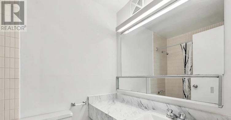 2511A-2350 Dundas Street W, Toronto, ON, M6P 4B1 - 16