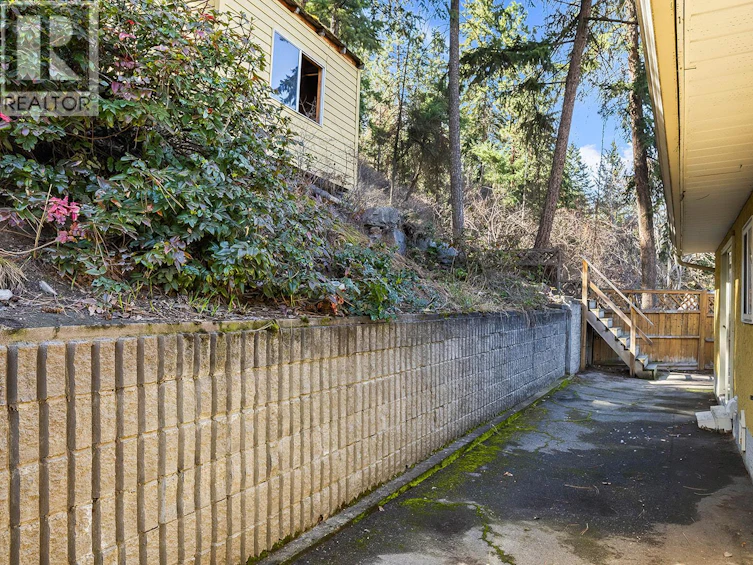 4700 Gordon Drive, Kelowna, BC, V1W 4P4 - 44