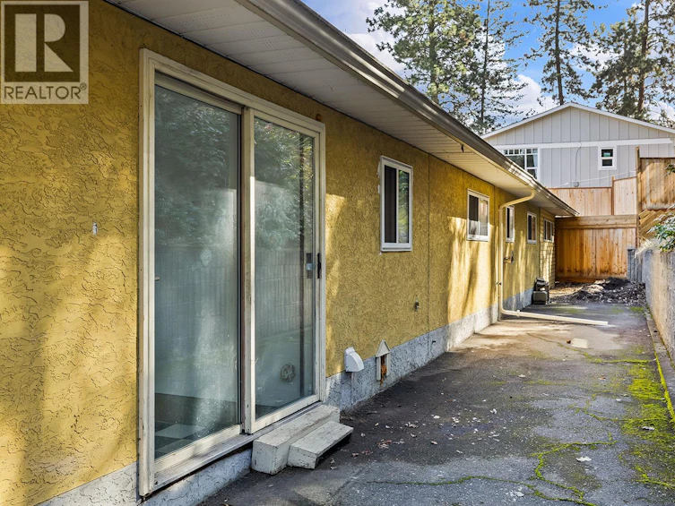 4700 Gordon Drive, Kelowna, BC, V1W 4P4 - 43