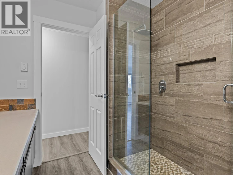 4700 Gordon Drive, Kelowna, BC, V1W 4P4 - 24