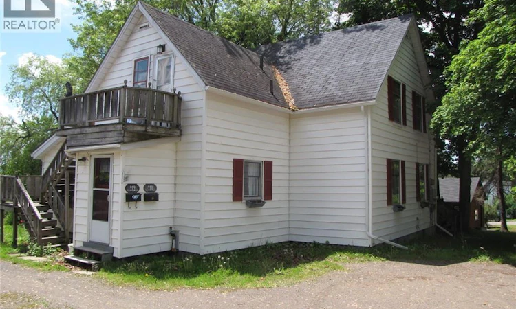 210-212 Pleasant Street