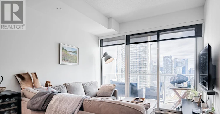3208-19 Bathurst Street, Toronto, ON, M5V 0N2 - 7